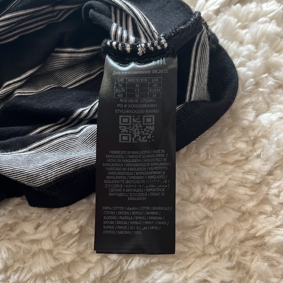 Guess Tank - Picture 6 of 6